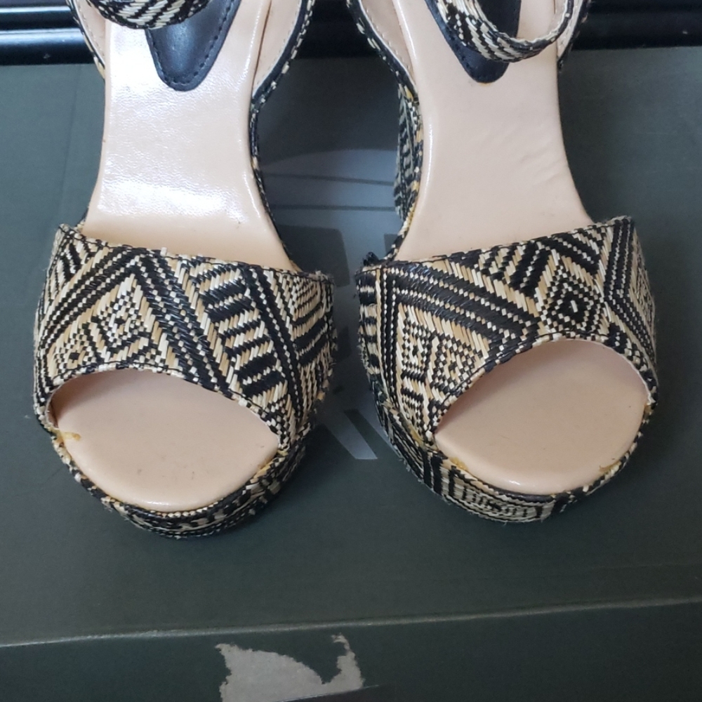 Shoes - Picture 2 of 7